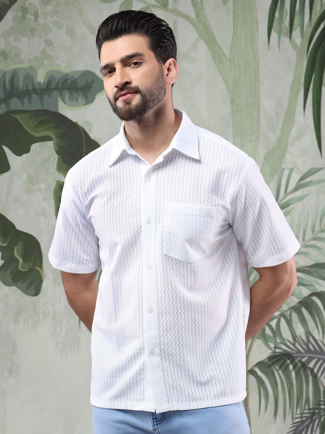 Kotty Men Spread Collar Textured Casual Shirt