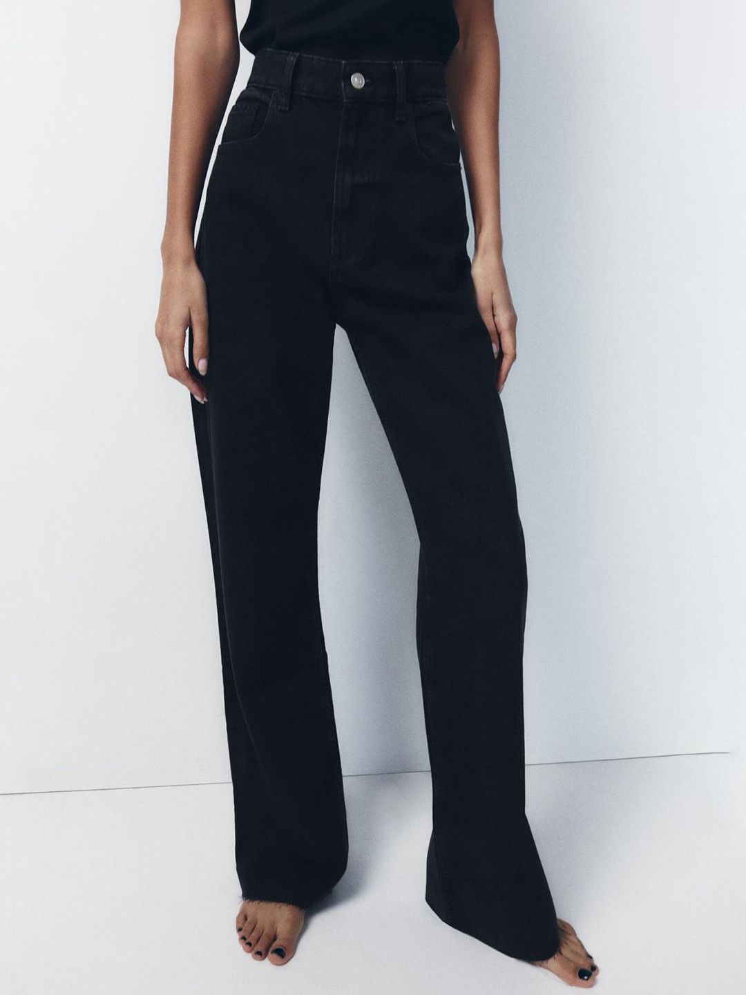 Kotty Women Jean Straight Fit High-Rise Stretchable Jeans