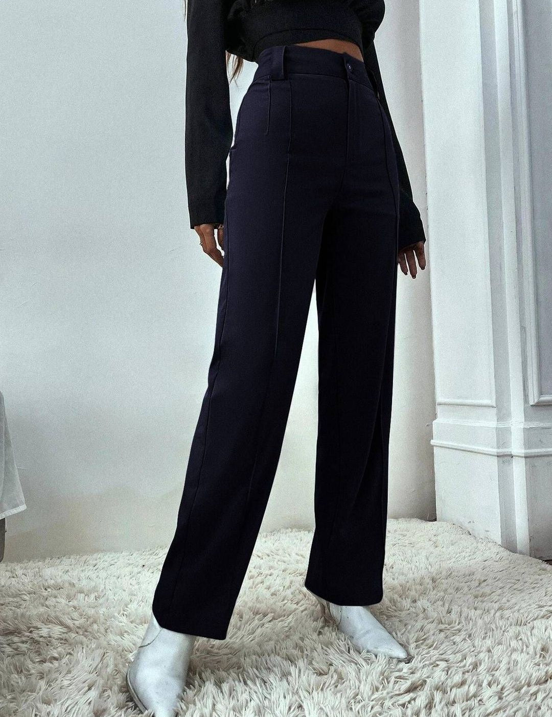Kotty Women Relaxed Straight Leg High-Rise Trousers