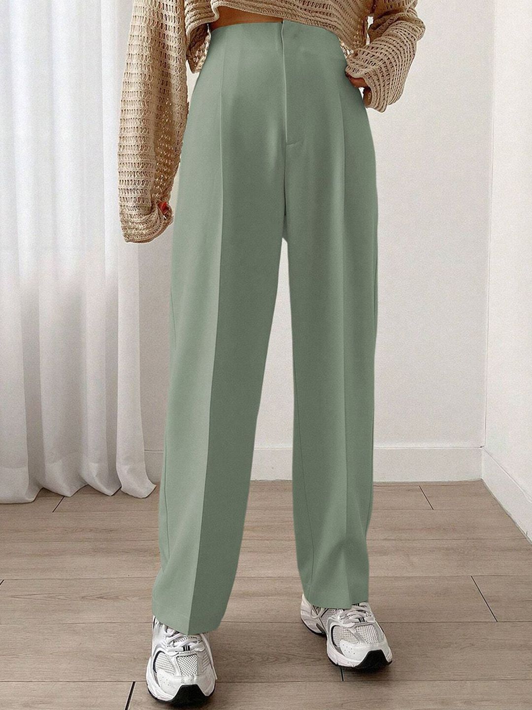 Kotty Women Relaxed Straight Leg High-Rise Pleated Regular Trousers
