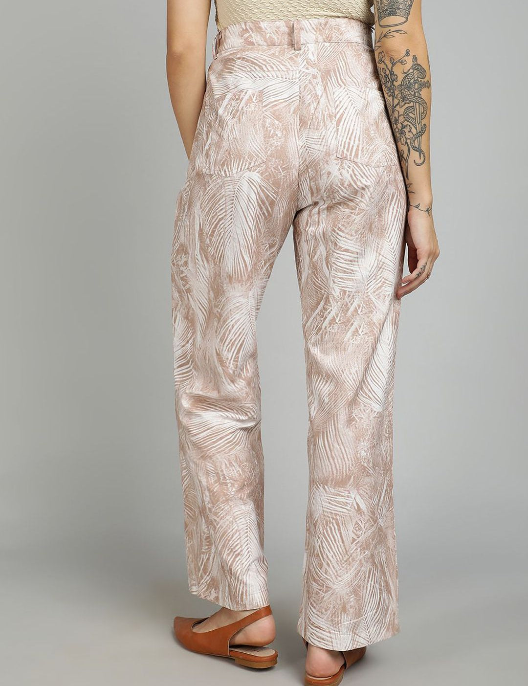 Kotty Women Floral Printed Straight Fit High-Rise Cotton Regular Trousers