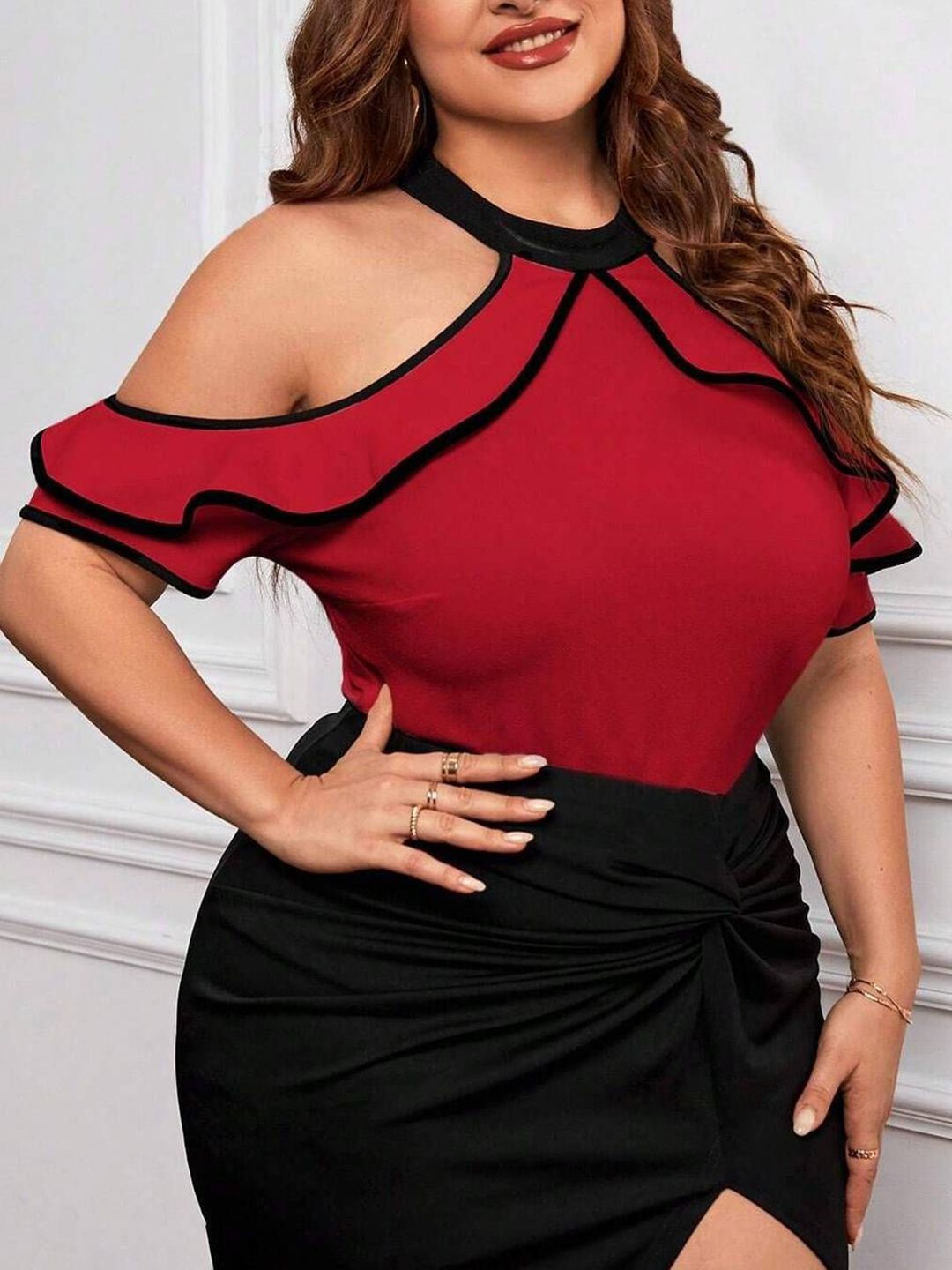 KOTTY Women Halter Neck Cold Shoulder Sleeves Top