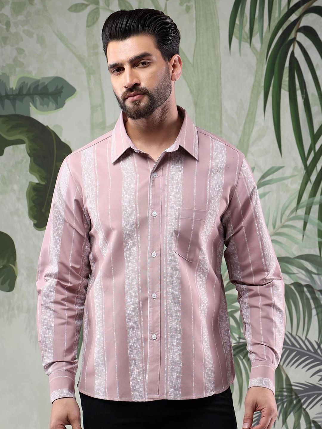 Kotty Men Spread Collar Vertical Striped Casual Shirt