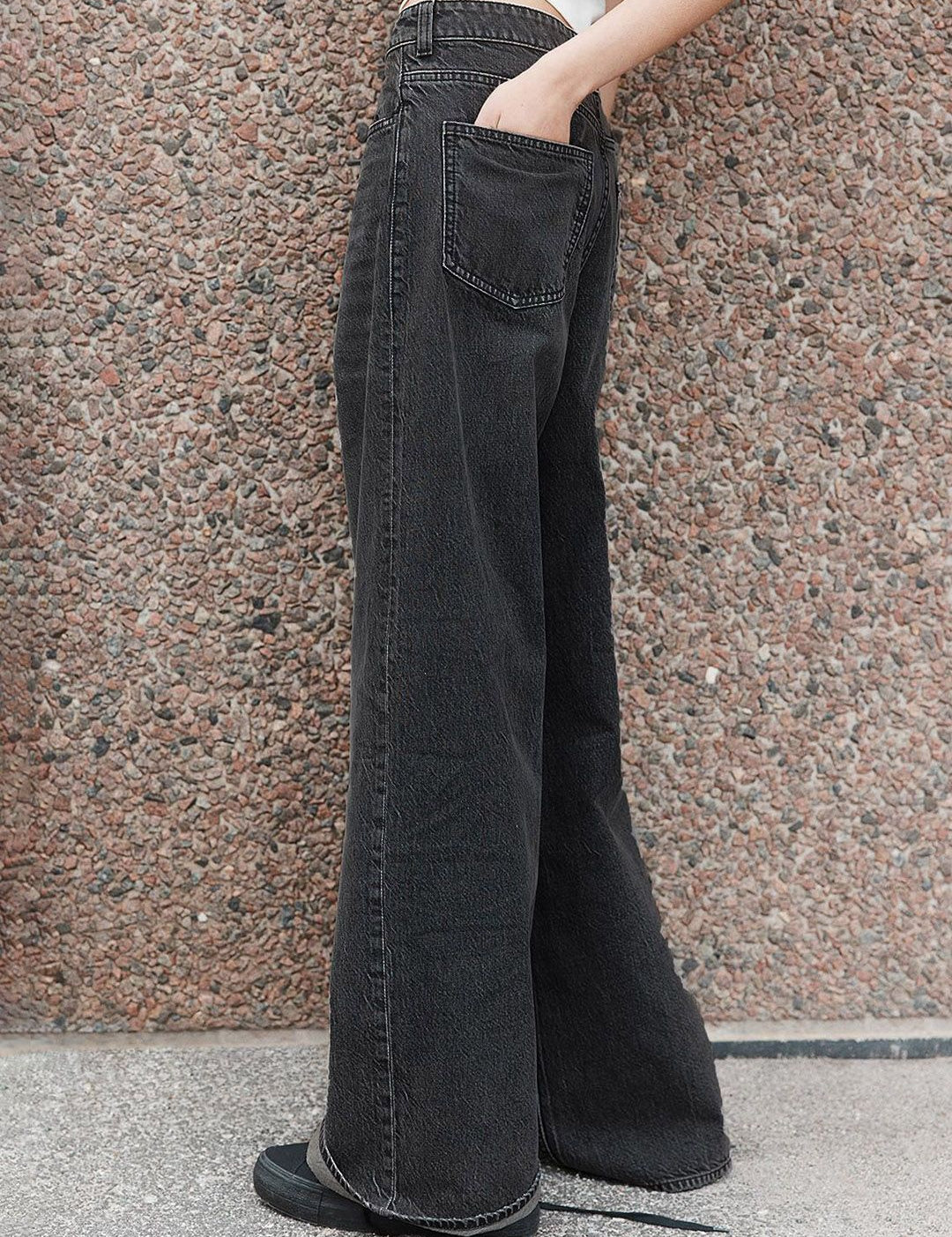 Kotty Women Straight Fit High-Rise Stretchable Jeans