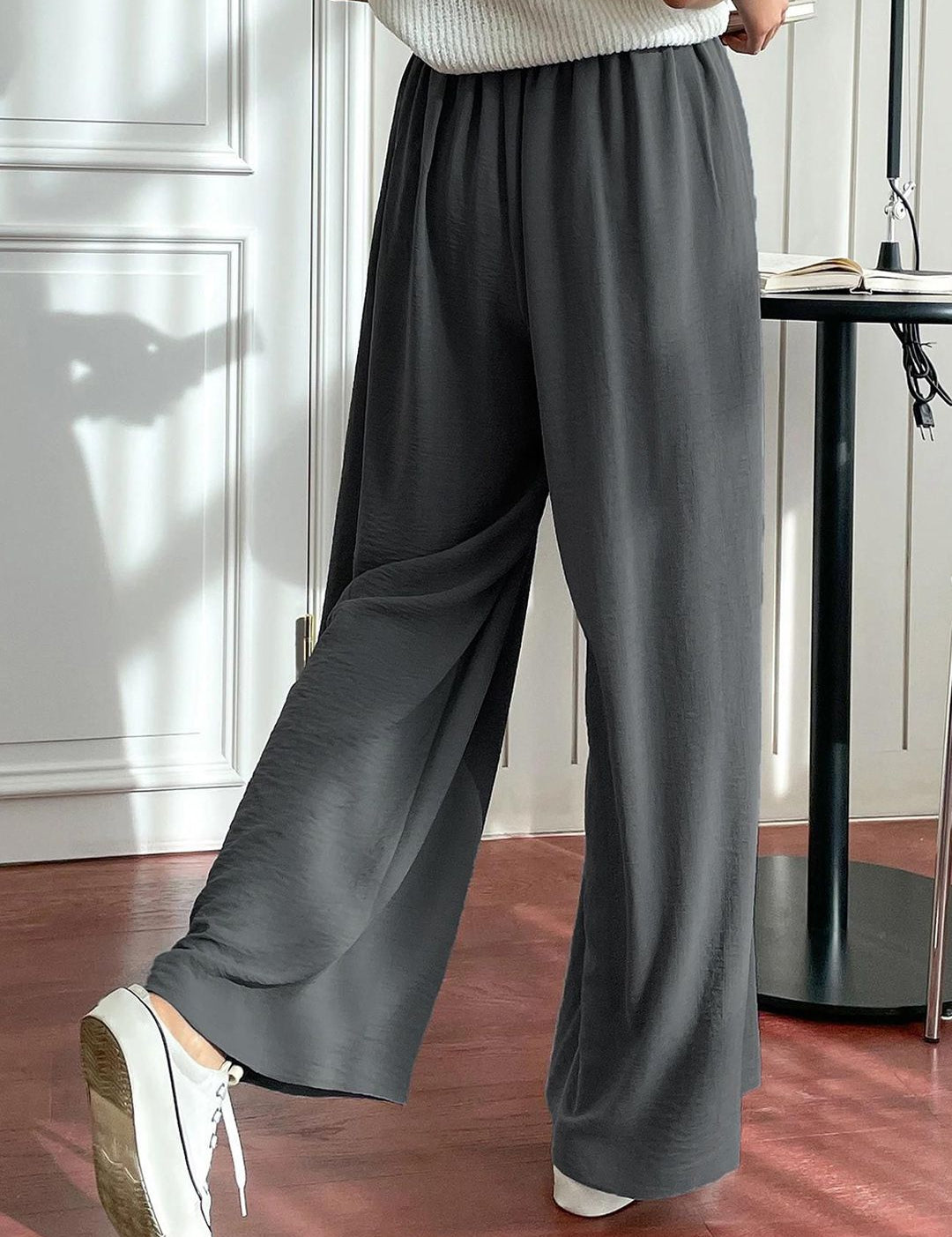 Kotty Women Relaxed Straight Leg Loose Fit High-Rise Wrinkle Free Regular Trousers