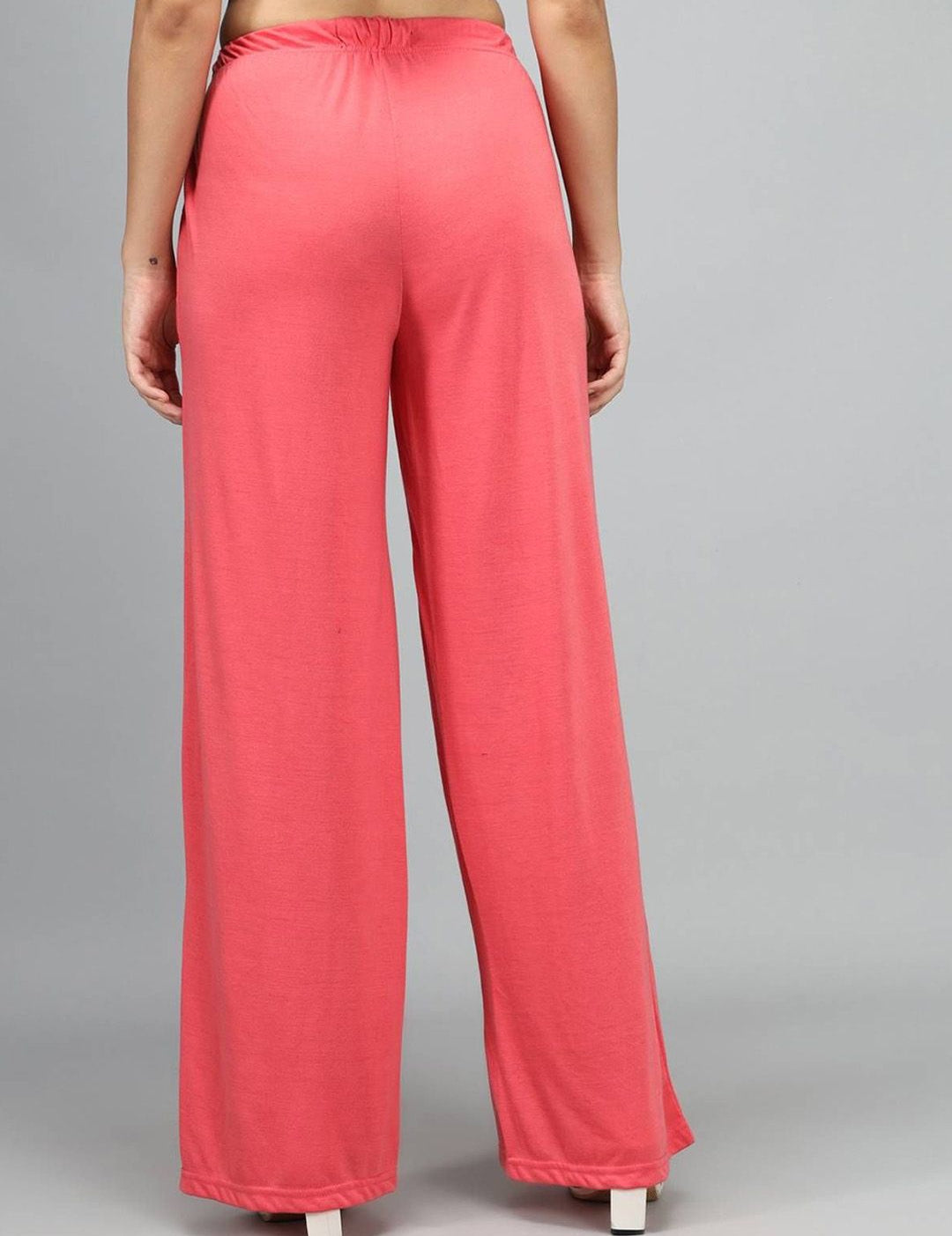 Kotty Women Solid Relaxed Mid-Rise Trousers