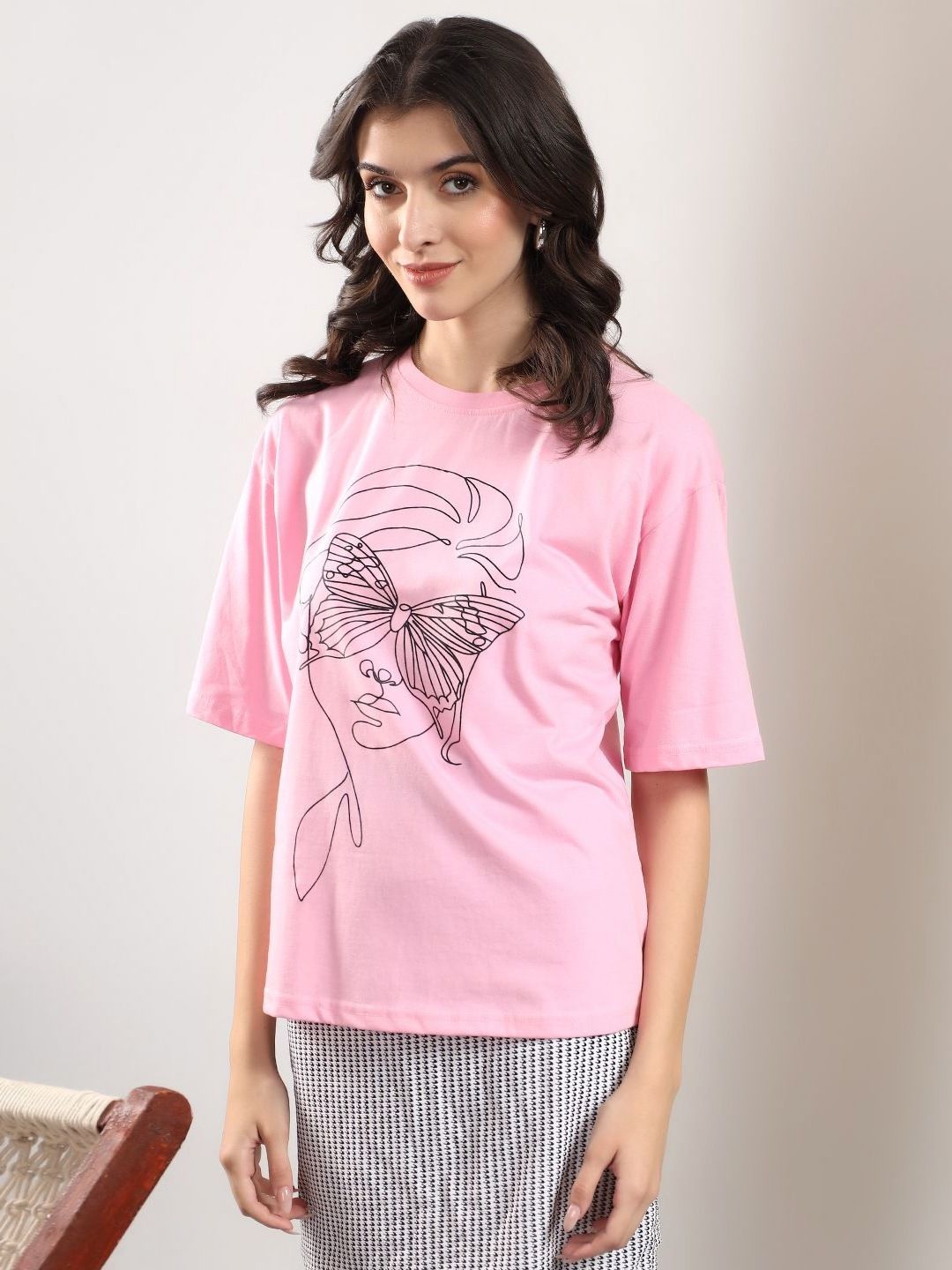 Kotty Abstract Printed Round Neck Cotton T-shirt