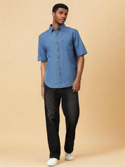 KOTTY  Men Regular Fit Solid Spread Collar Casual Shirt