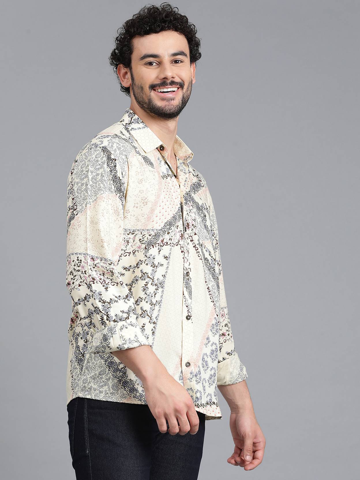 KOTTY  Men Relaxed Fit Fit Printed Spread Collar Casual Shirt