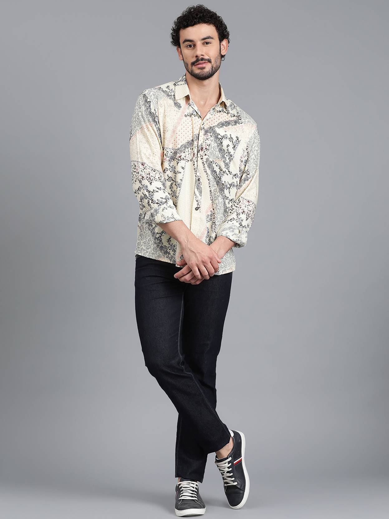 KOTTY  Men Relaxed Fit Fit Printed Spread Collar Casual Shirt
