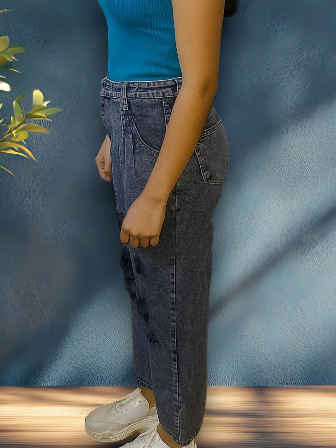 Kotty Women Regular Fit High-Rise Highly Distressed Light Fade Stretchable Jeans