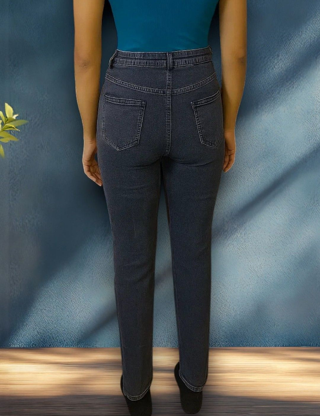 Kotty Women Regular Fit High-Rise Low Distress Light Fade Stretchable Jeans