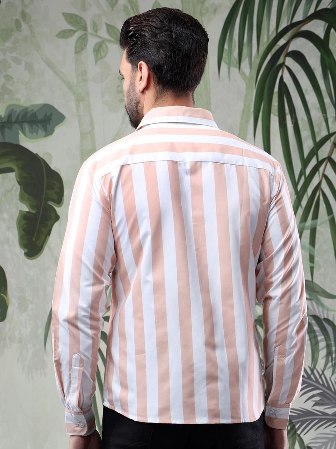 Kotty Men Spread Collar Vertical Striped Casual Shirt