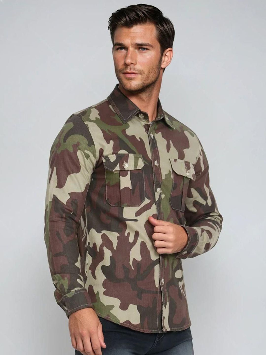 Kotty Men Spread Collar Camouflage Printed Denim Jacket