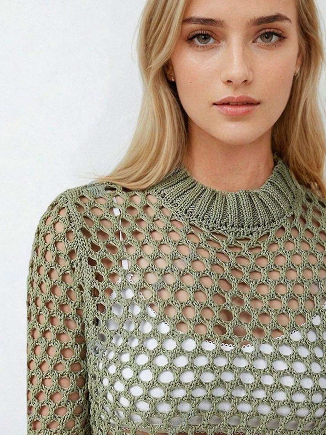 Kotty Women Long Sleeves Round Neck Crop Pullover Sweater