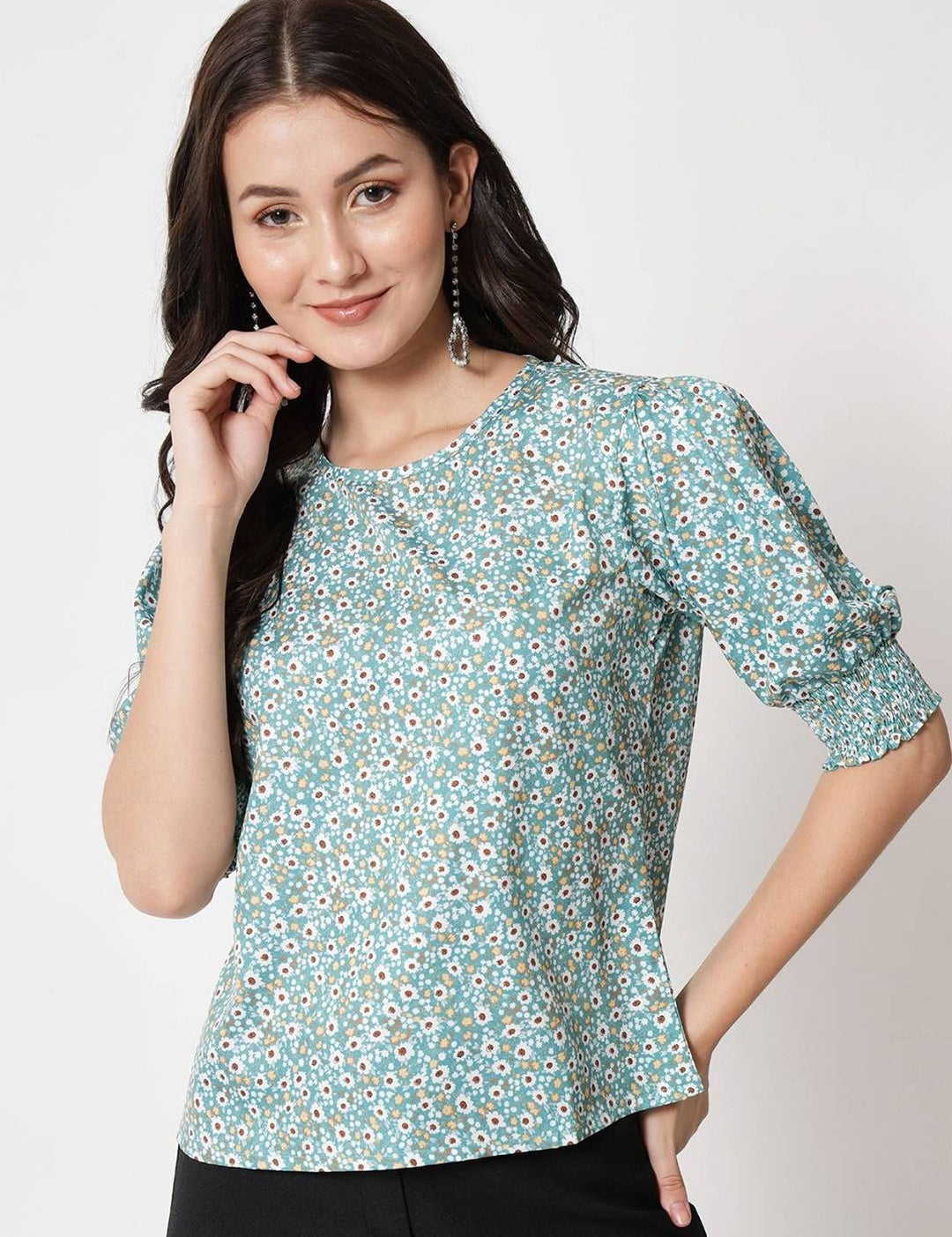 Kotty  Women Floral Printed Puff Sleeve Top