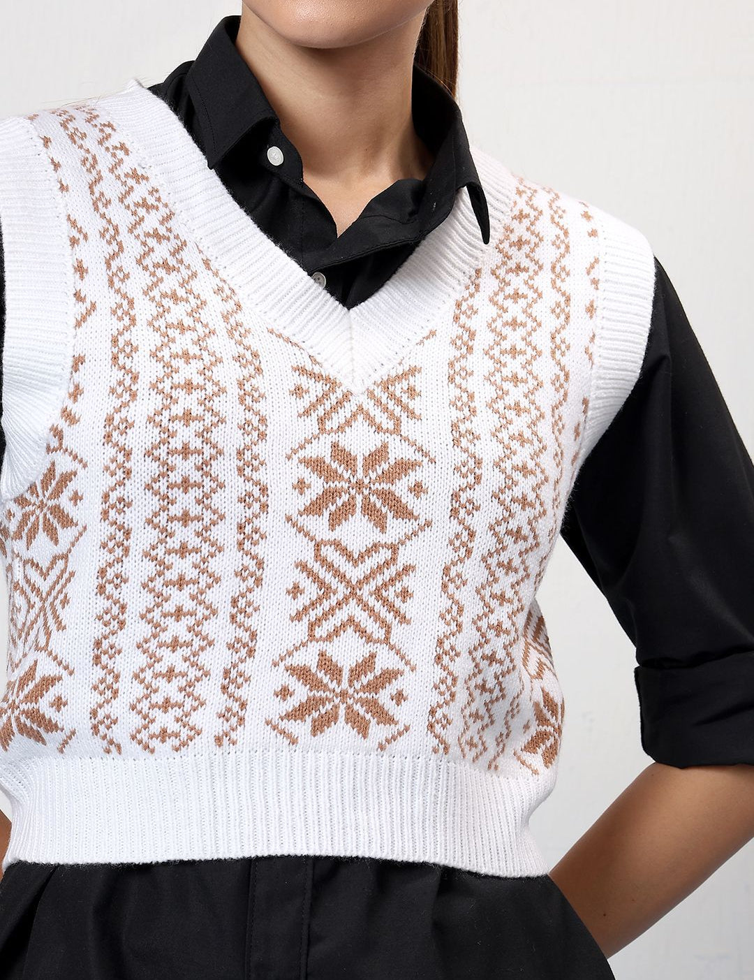 Kotty Women Crop Sweater Vest