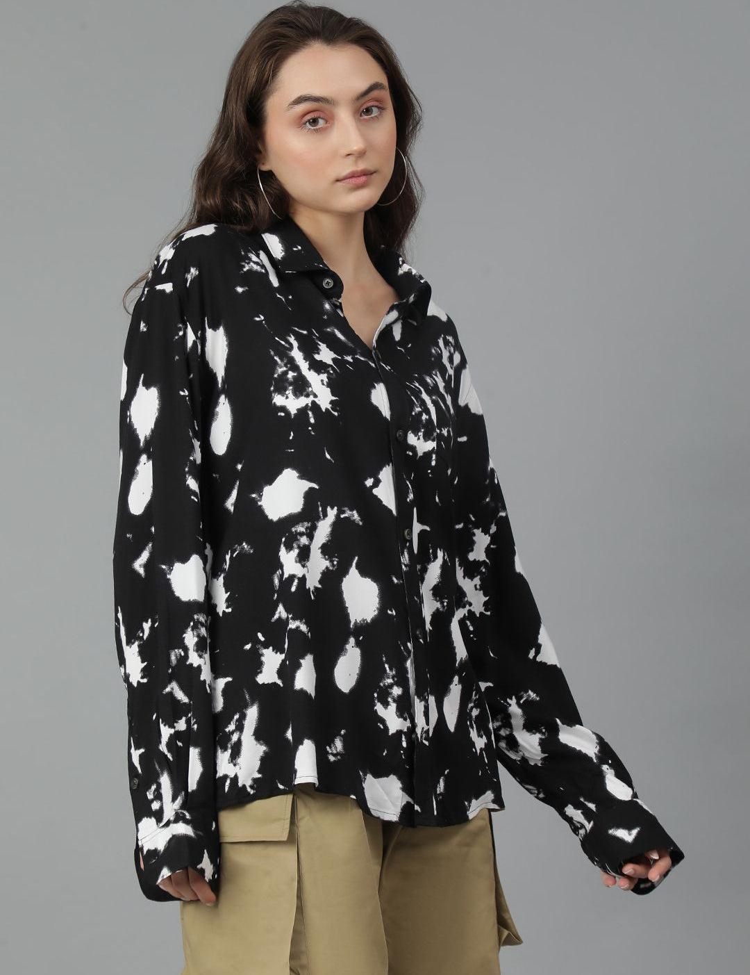 Kotty Women Spread Collar Abstract Printed Cotton Oversized Casual Shirt
