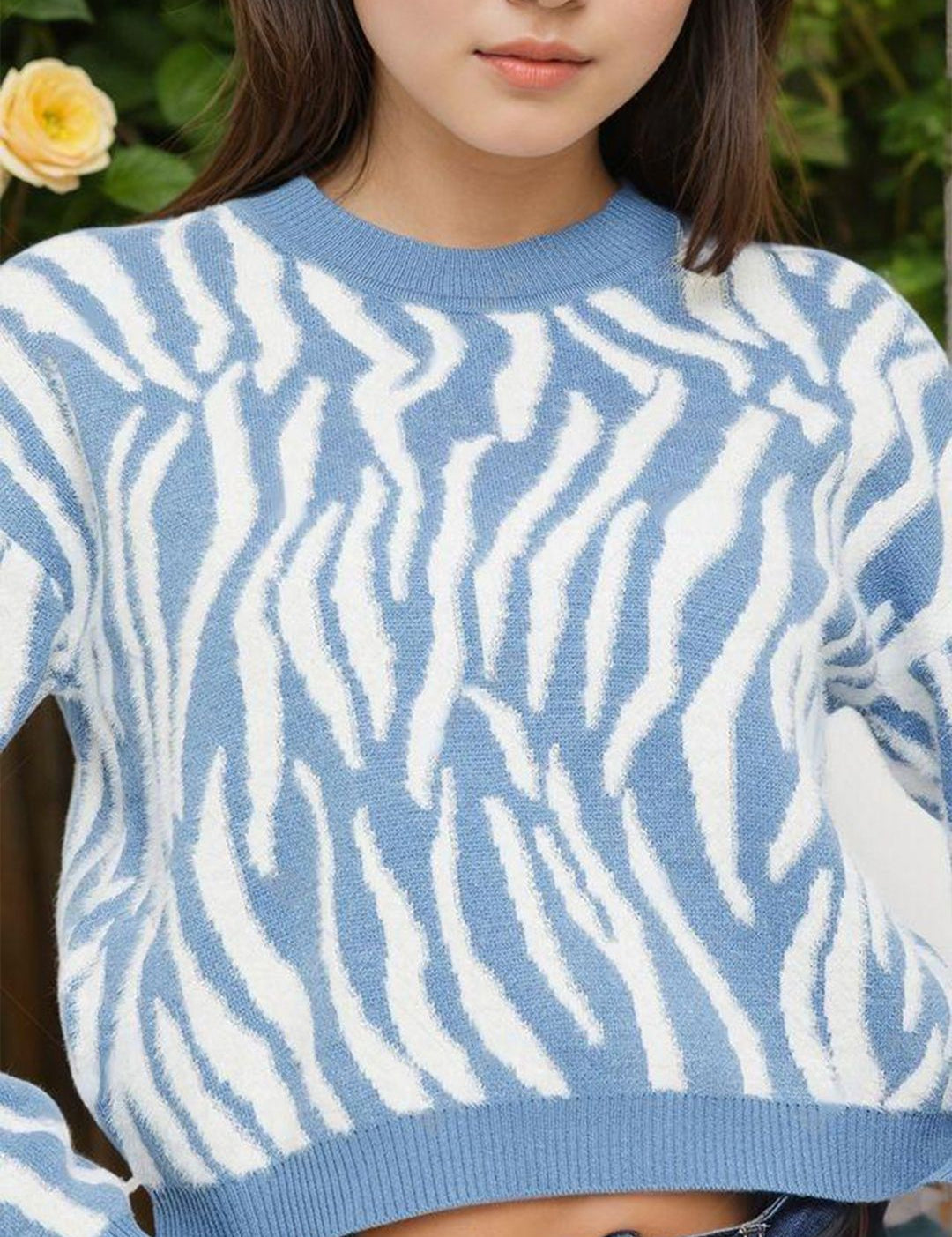 Kotty Women Printed Crop Pullover Sweater