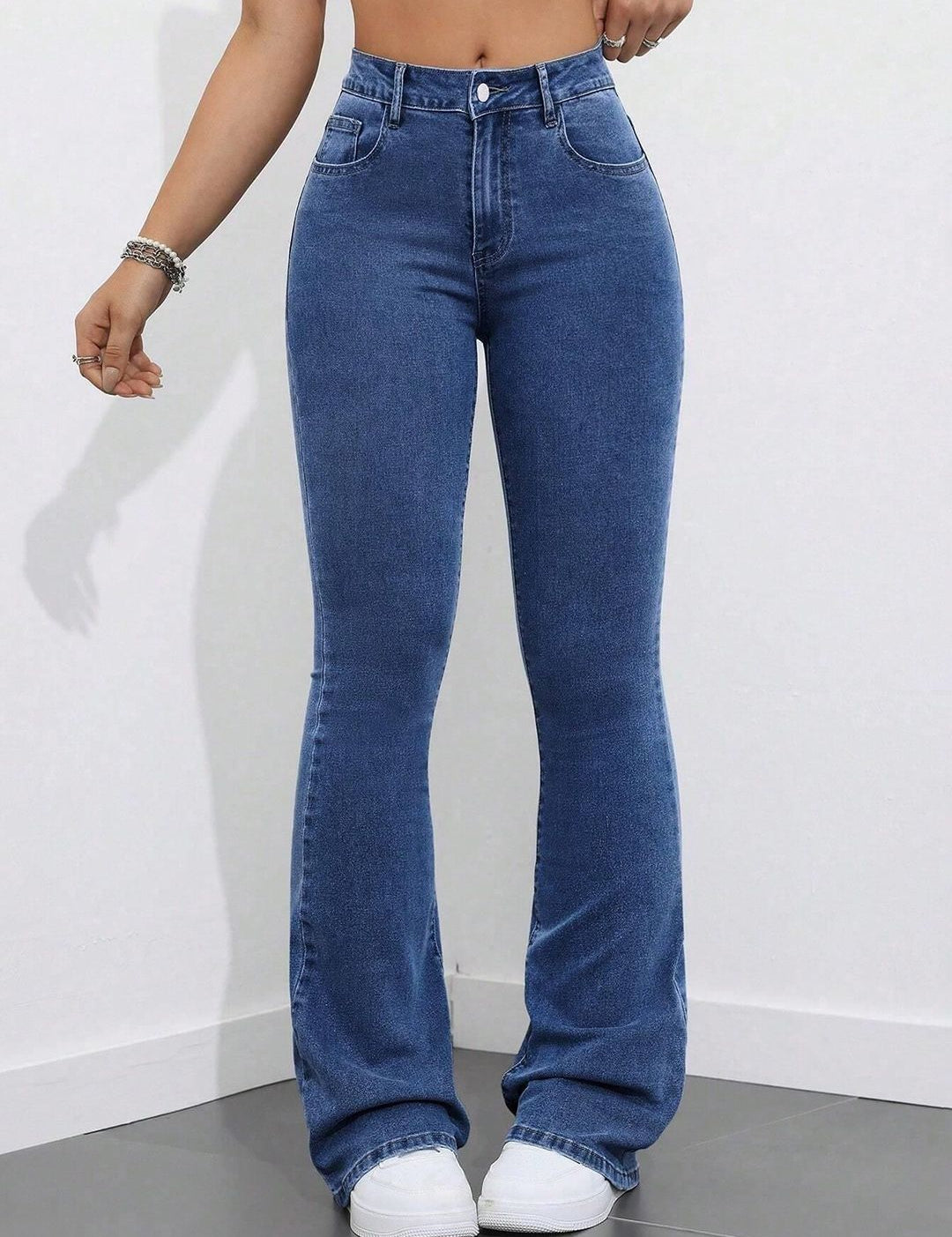 Kotty Women Bootcut High-Rise Stretchable Jeans