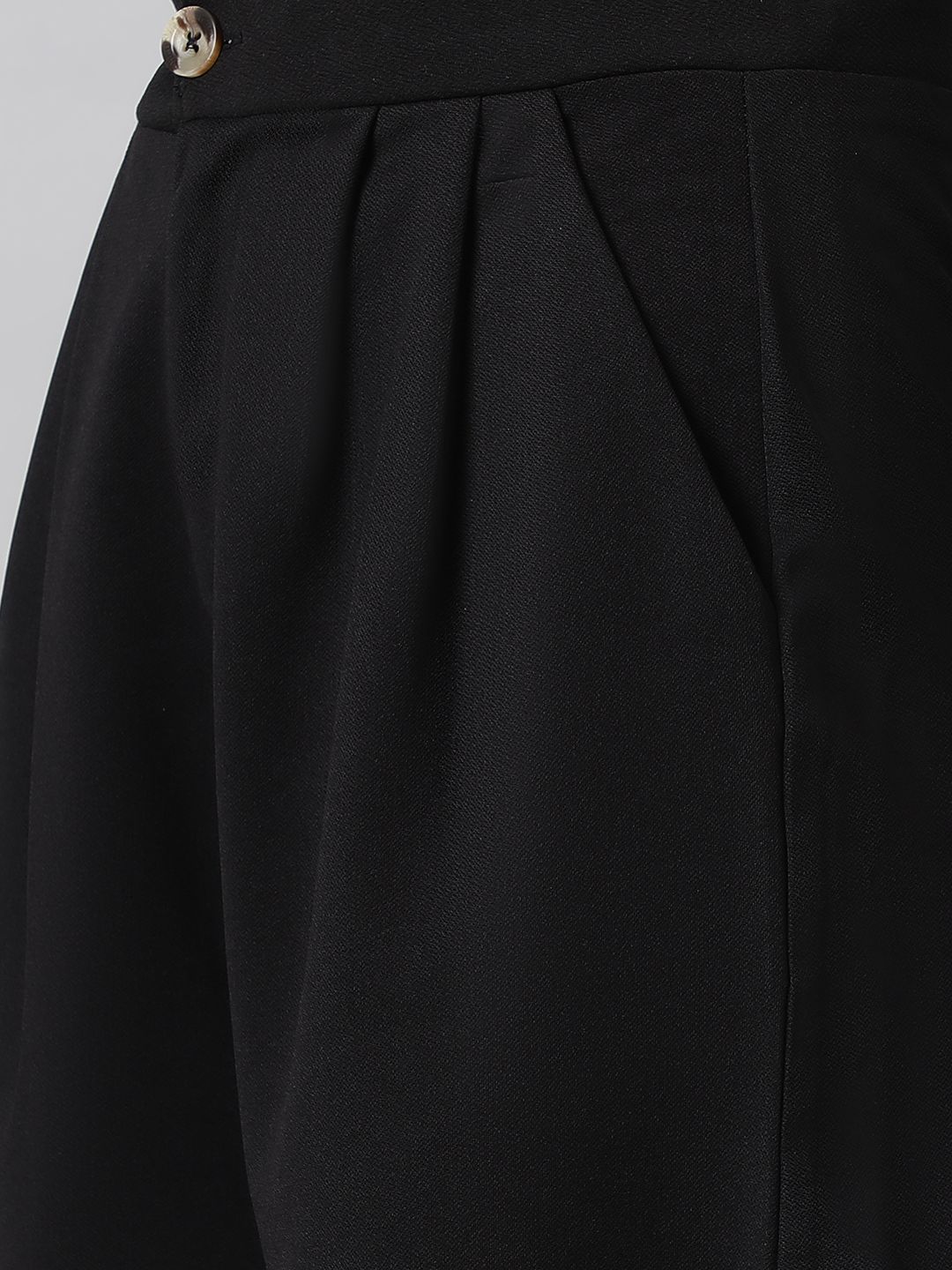 Kotty Women High-Rise Shorts