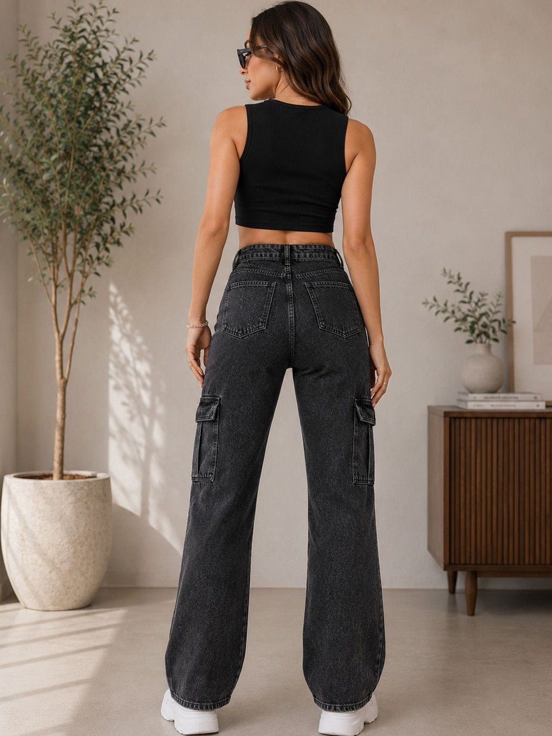 Kotty Women Jean Straight Fit High-Rise Clean Look Stretchable Jeans