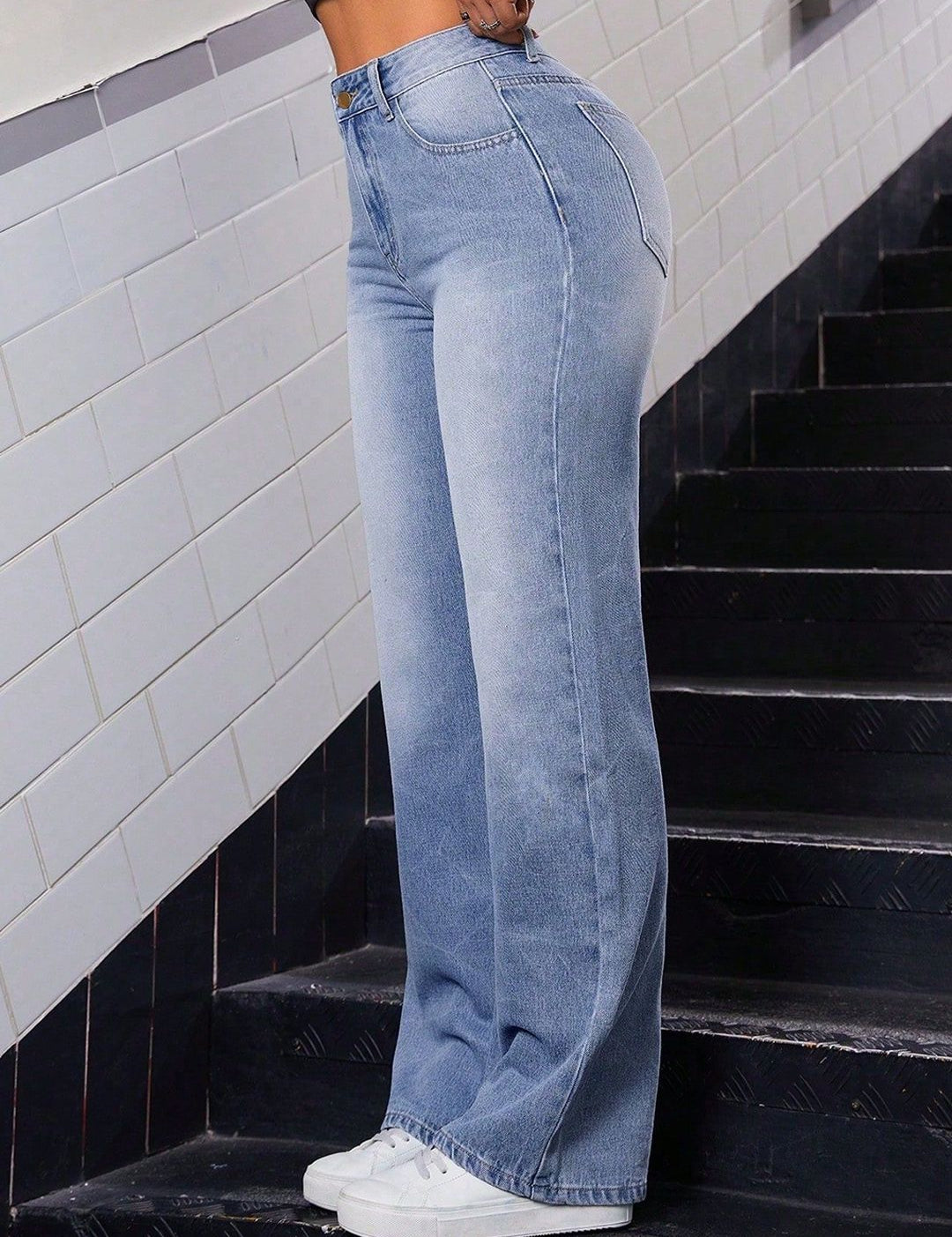 Kotty Women Blue Cotton Straight Fit High-Rise Stretchable Jeans