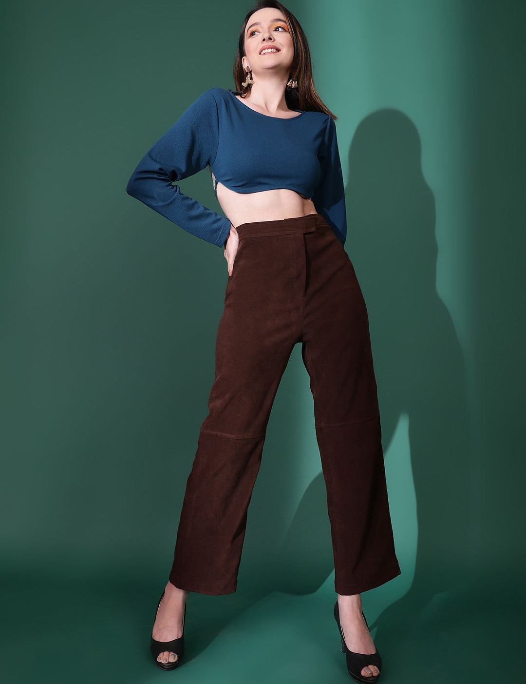 Kotty Women Solid Boat Neck Top