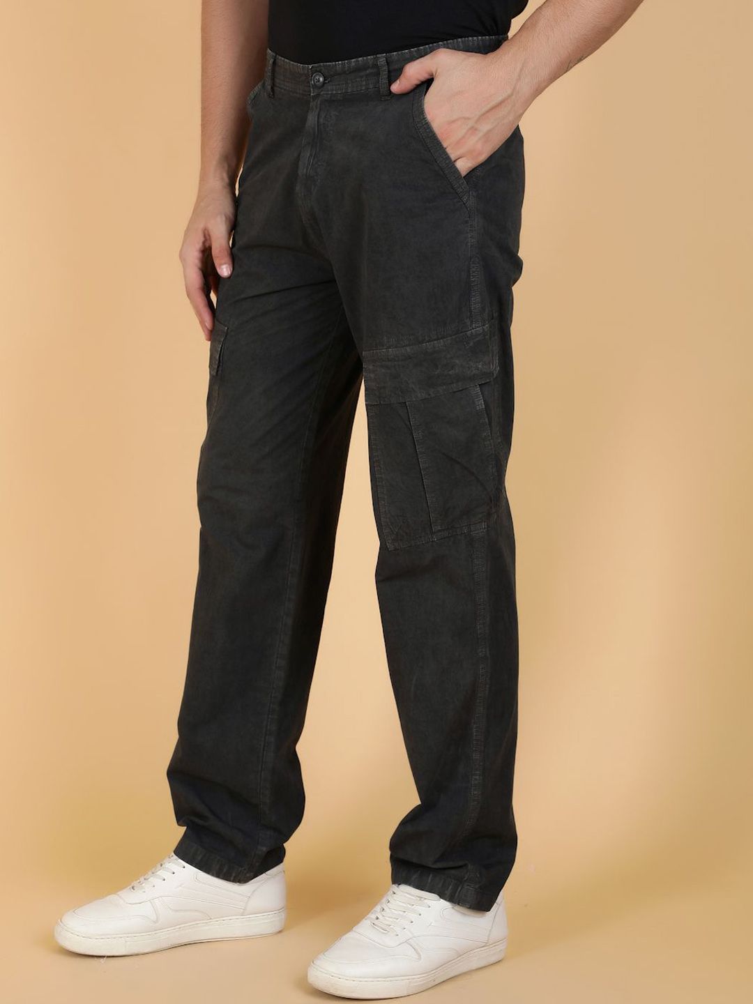 Kotty Men Solid Easy Wash Cargos Trousers