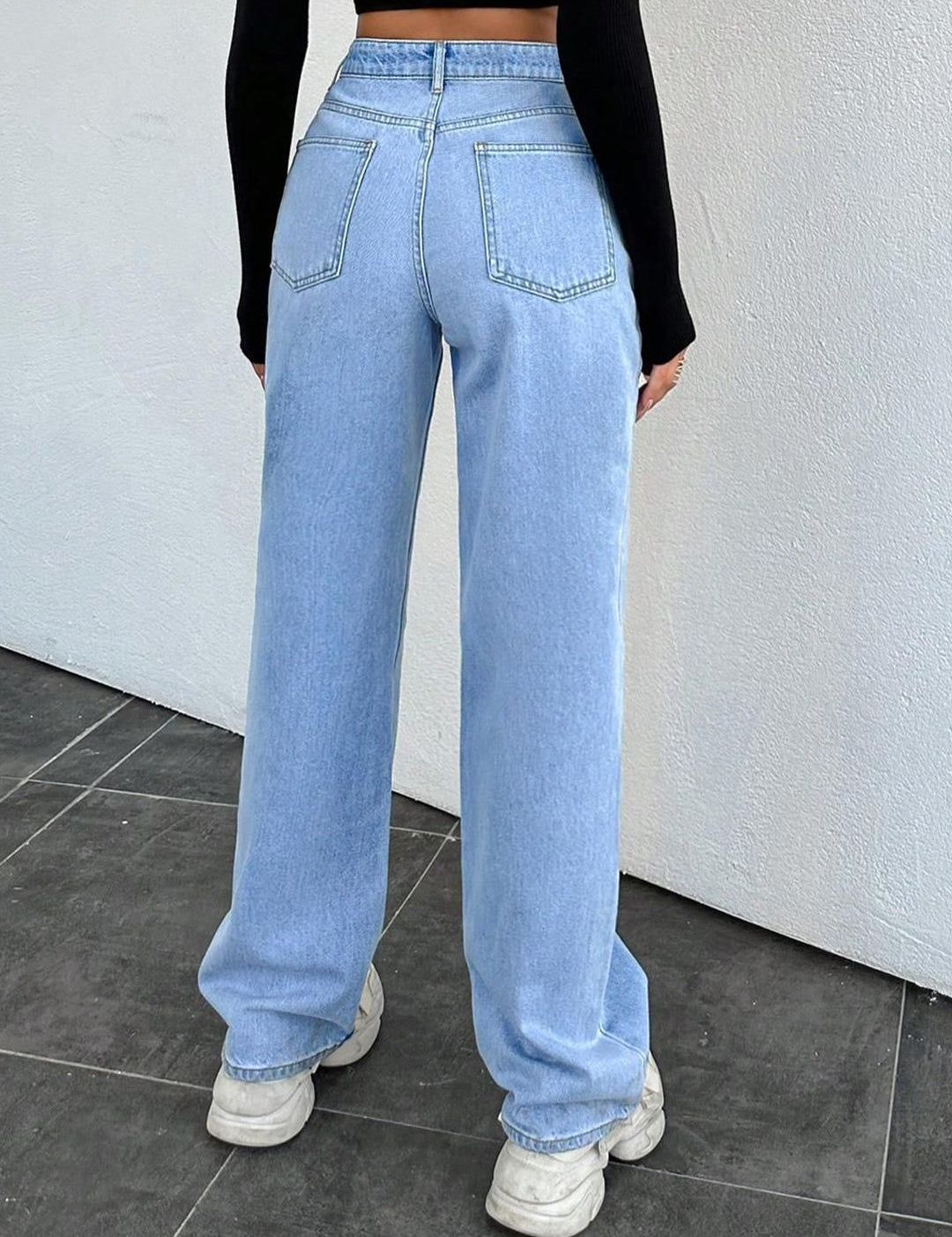 Kotty Women Straight Fit High-Rise Stretchable Jeans