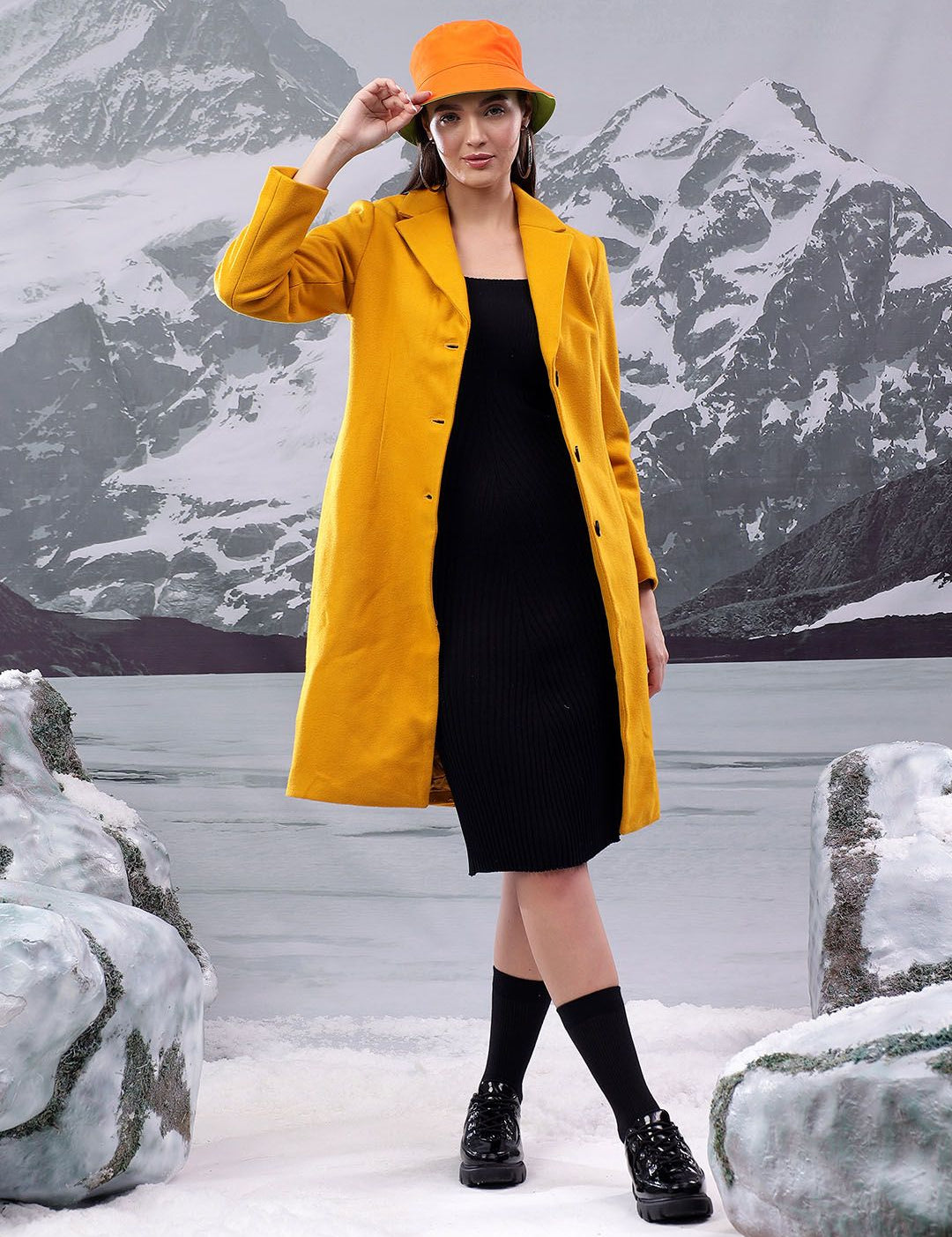 Kotty Notched Lapel Single-Breasted Overcoat