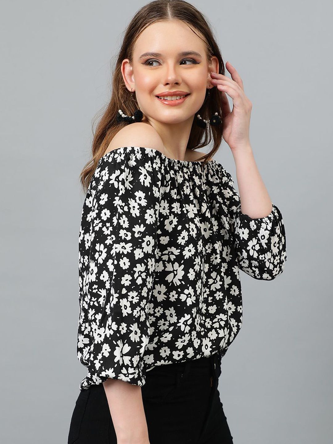 Kotty Women Floral Print Off-Shoulder Puff Sleeves Crepe Top