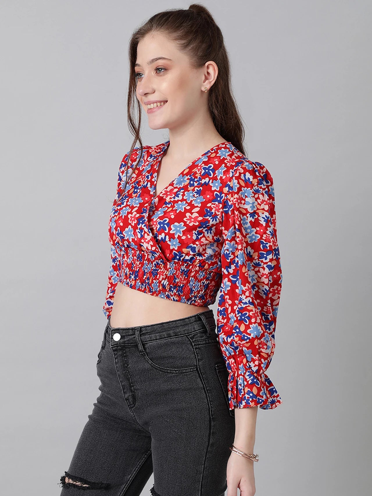 Kotty Women's Red Floral Print Puff Sleeve Smocked Crop Top