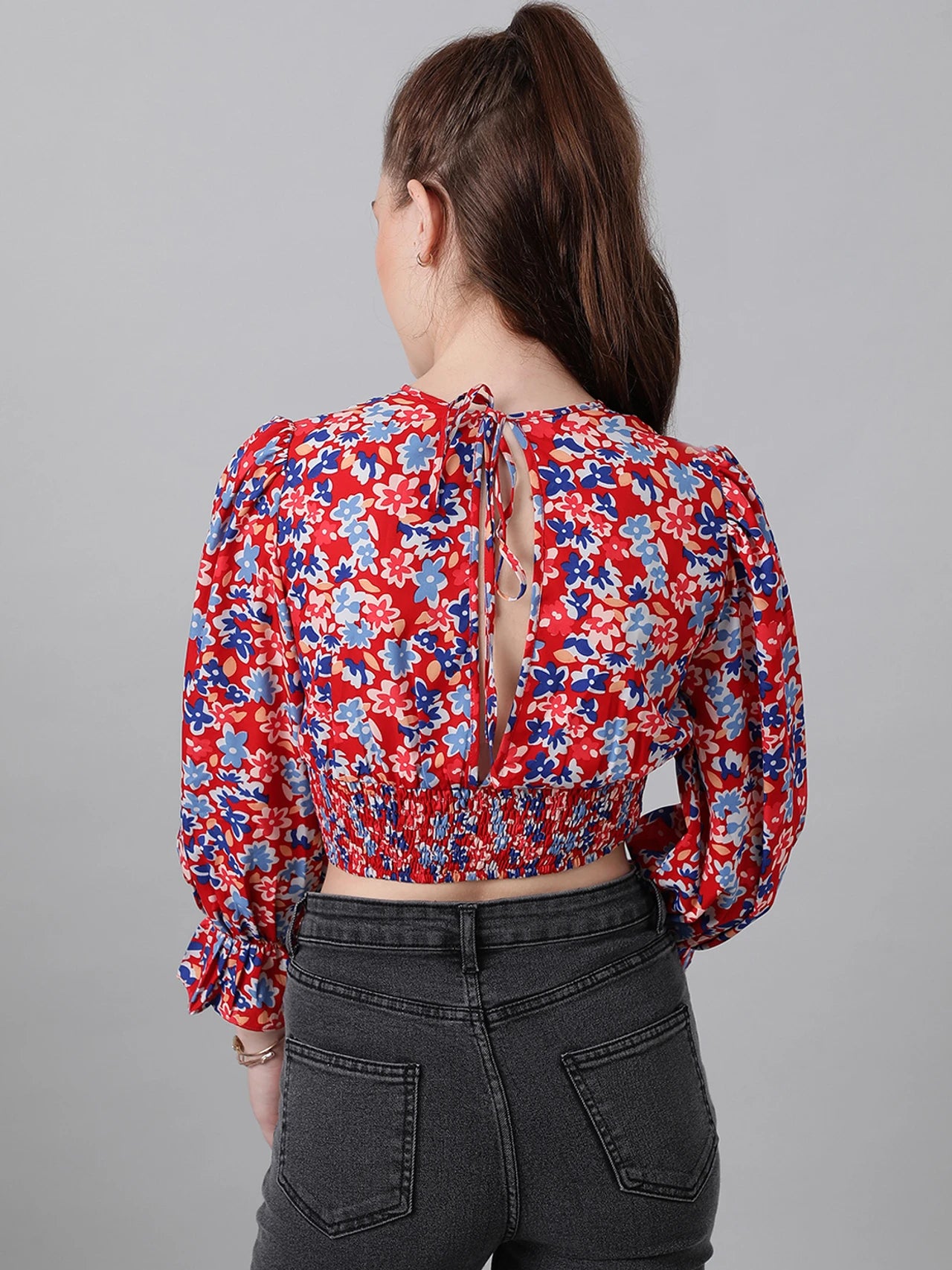 Kotty Women's Red Floral Print Puff Sleeve Smocked Crop Top