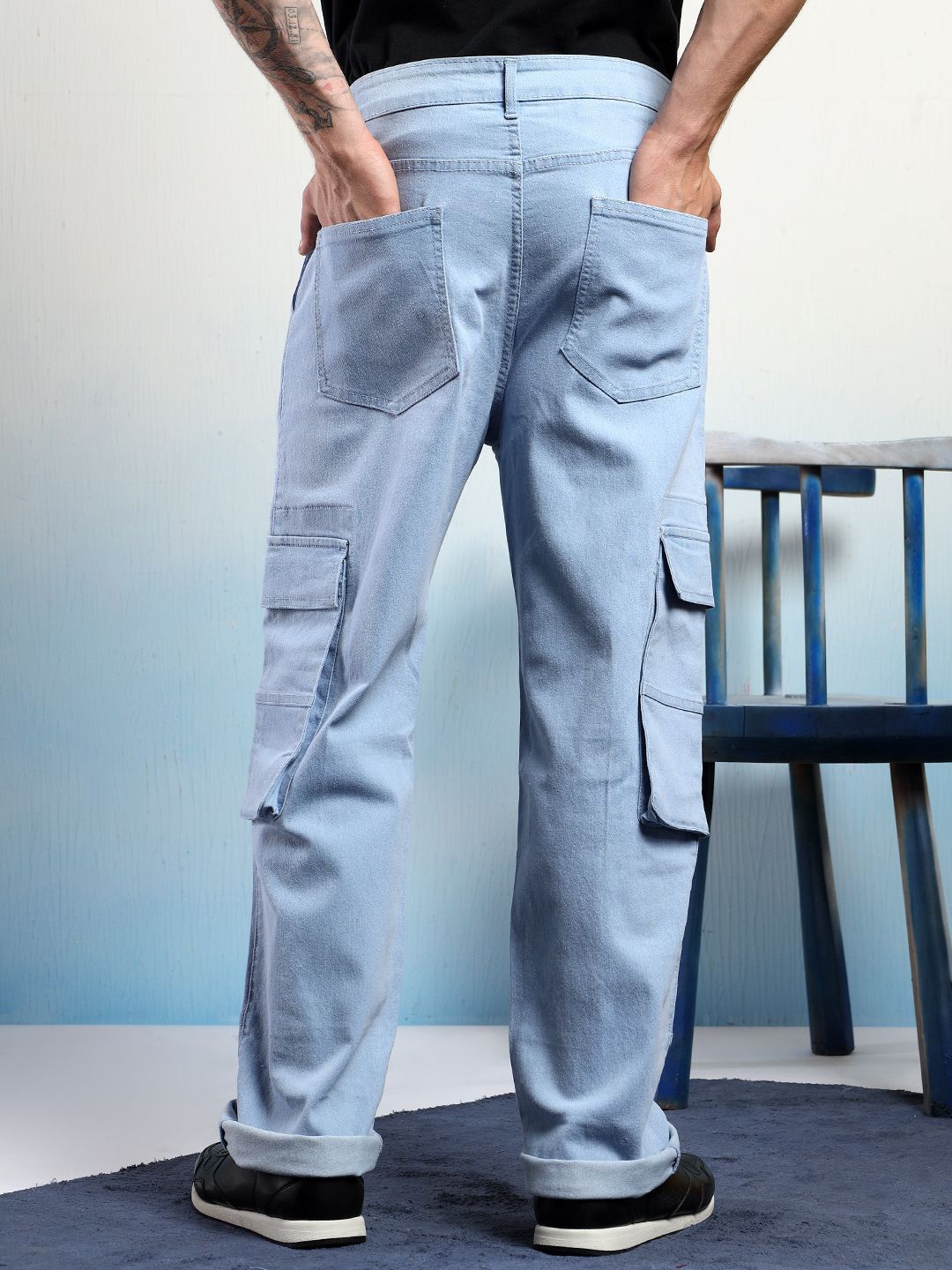 Kotty Men Low-Rise Wrinkle Free Pleated Cargos Trousers