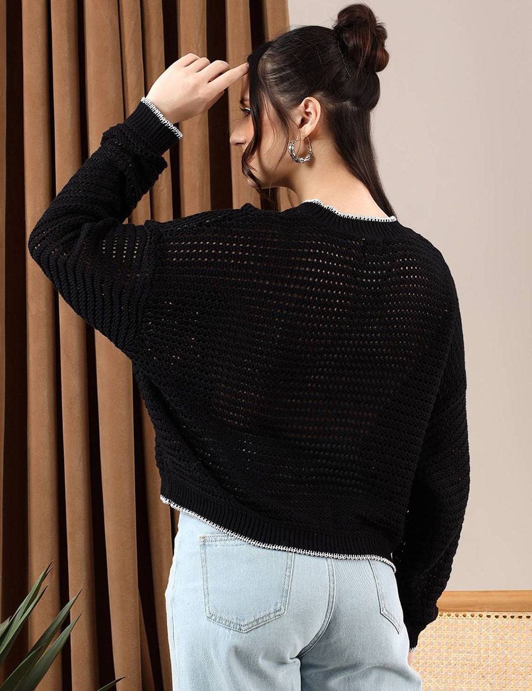 Kotty Women Round Neck Sweater Vest