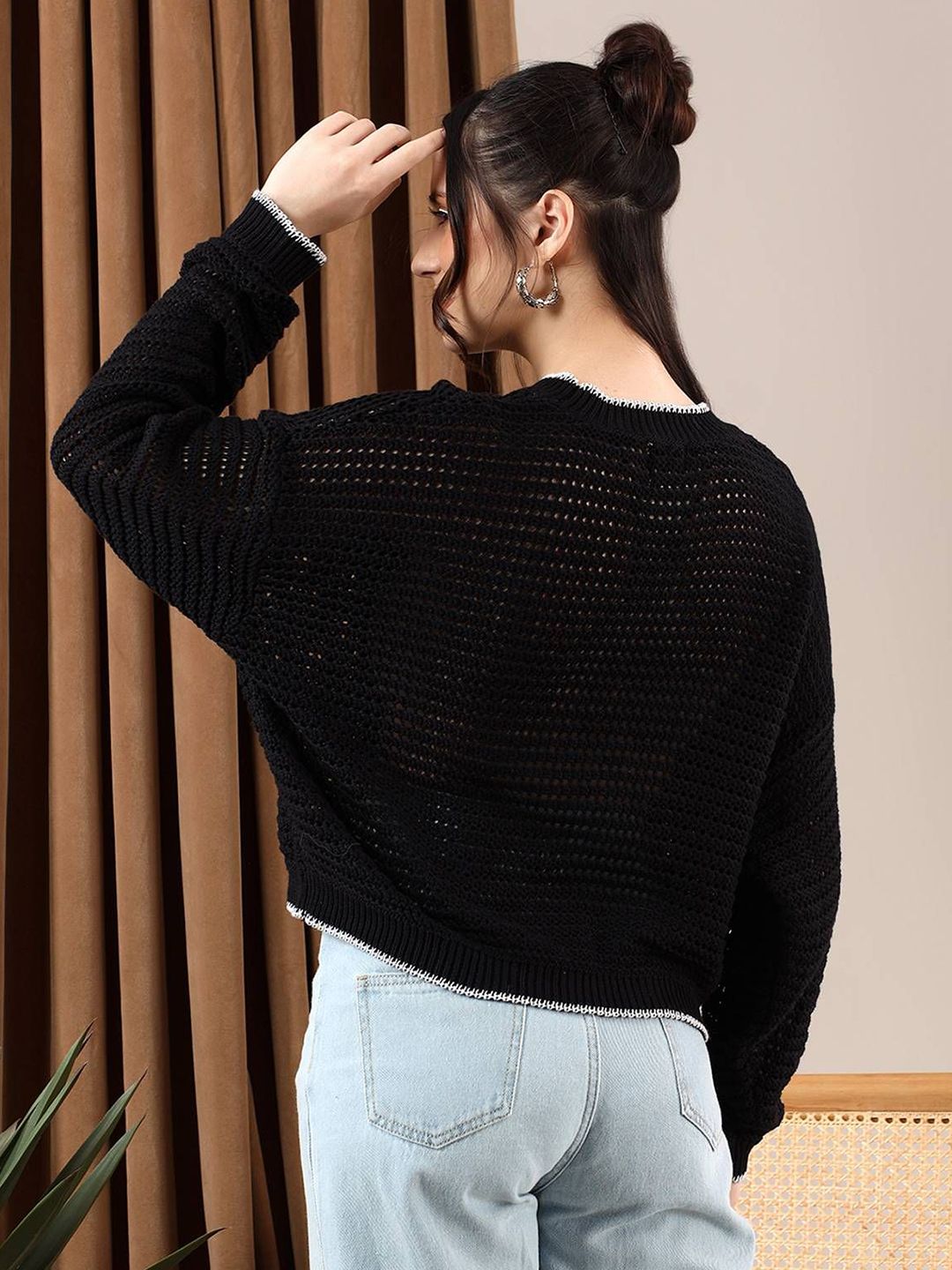 Kotty Women Round Neck Sweater Vest