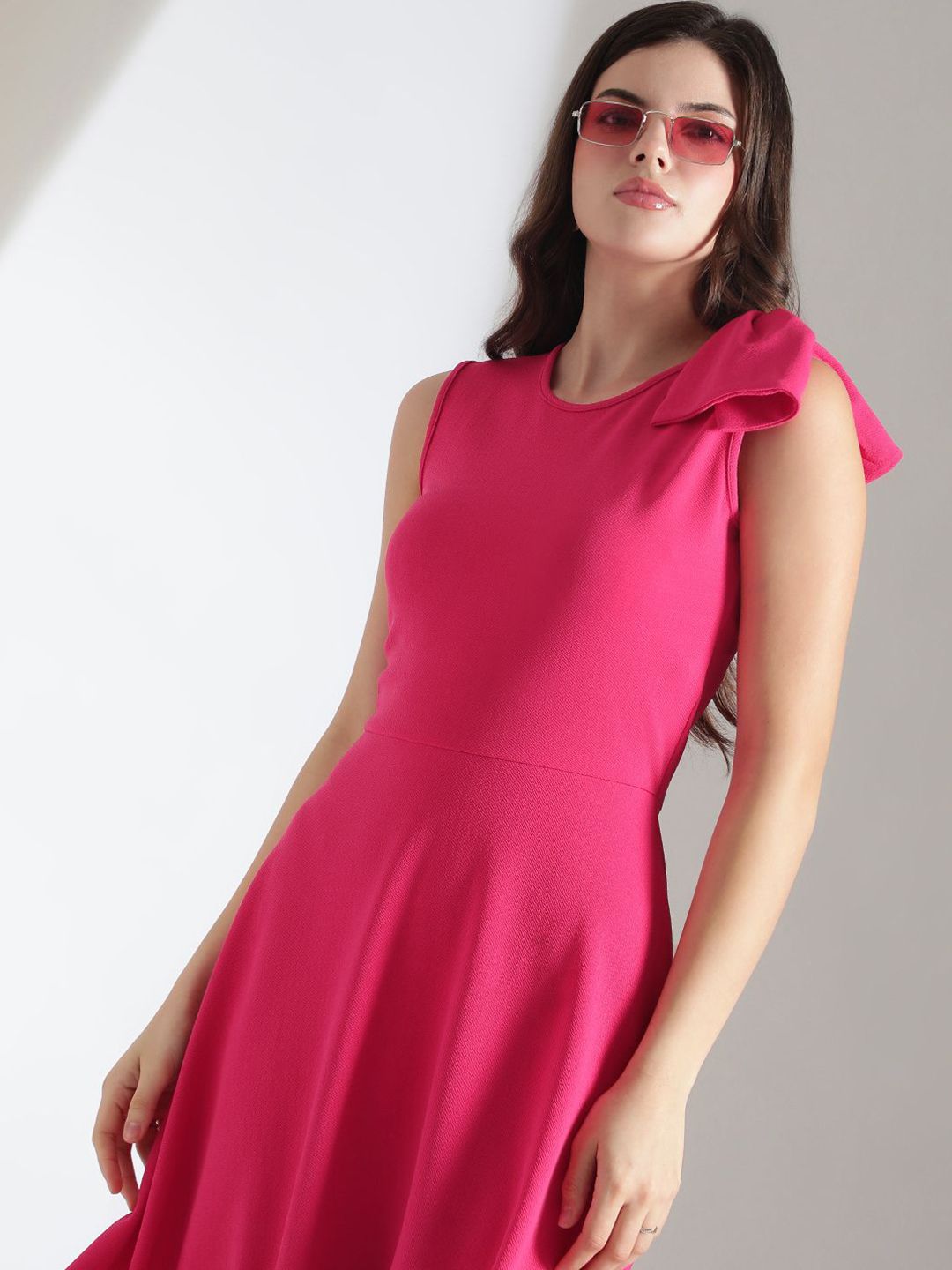 Kotty Solid Round Neck Bow Detailed Fit & Flare Dress