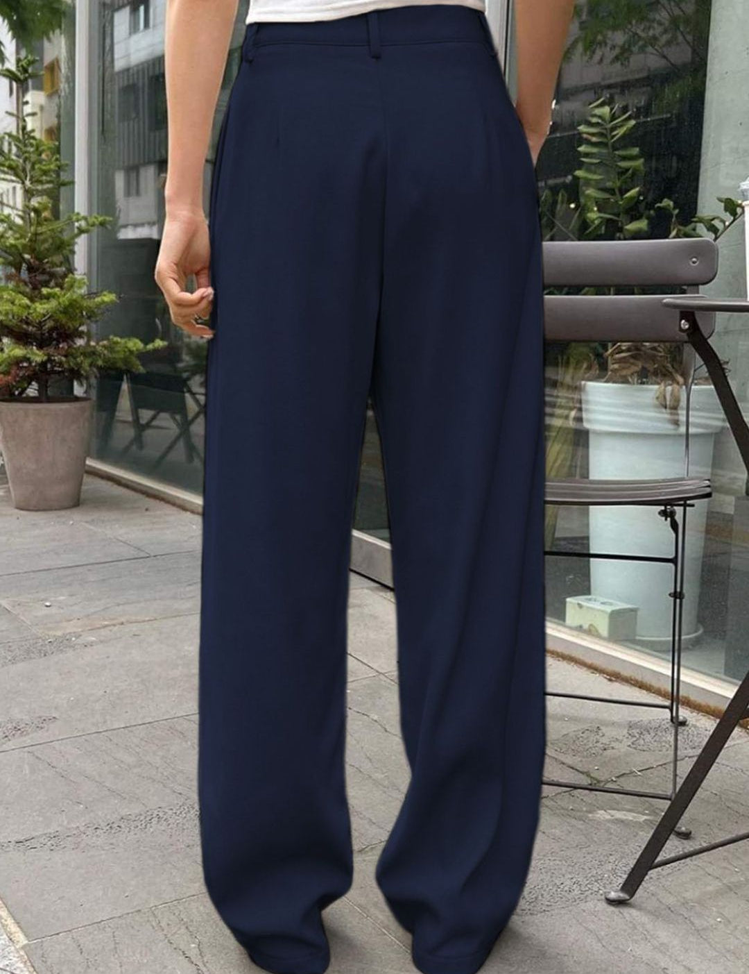 Kotty Women Relaxed Straight Leg High-Rise Pleated Trousers