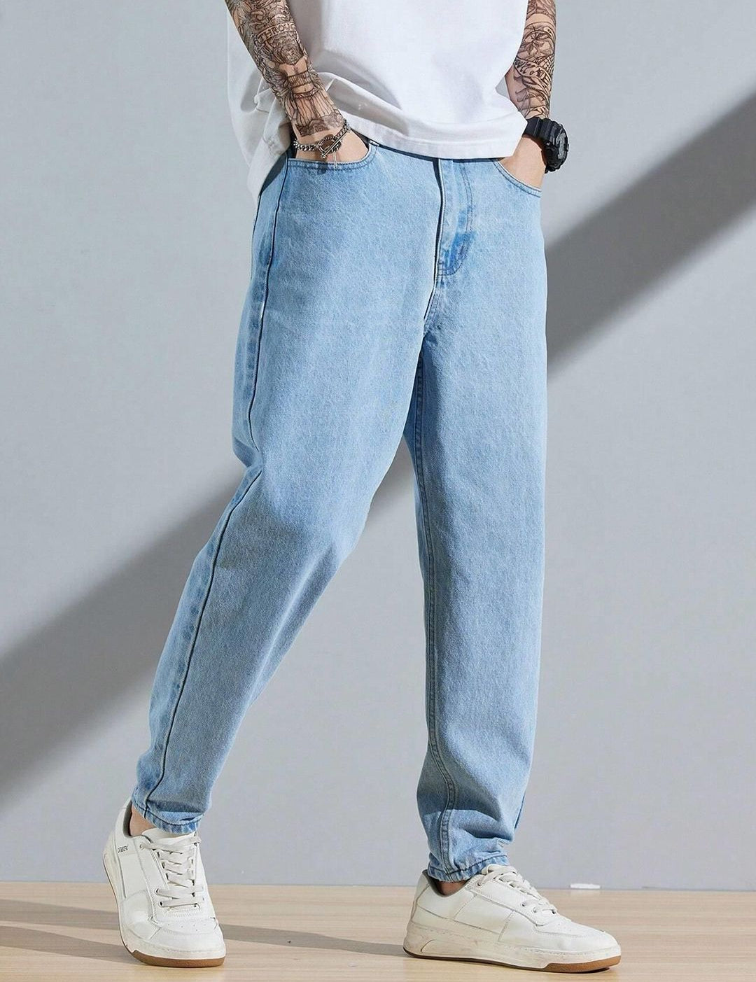 Kotty Men Straight Fit Low-Rise Light Fade Stretchable Jeans