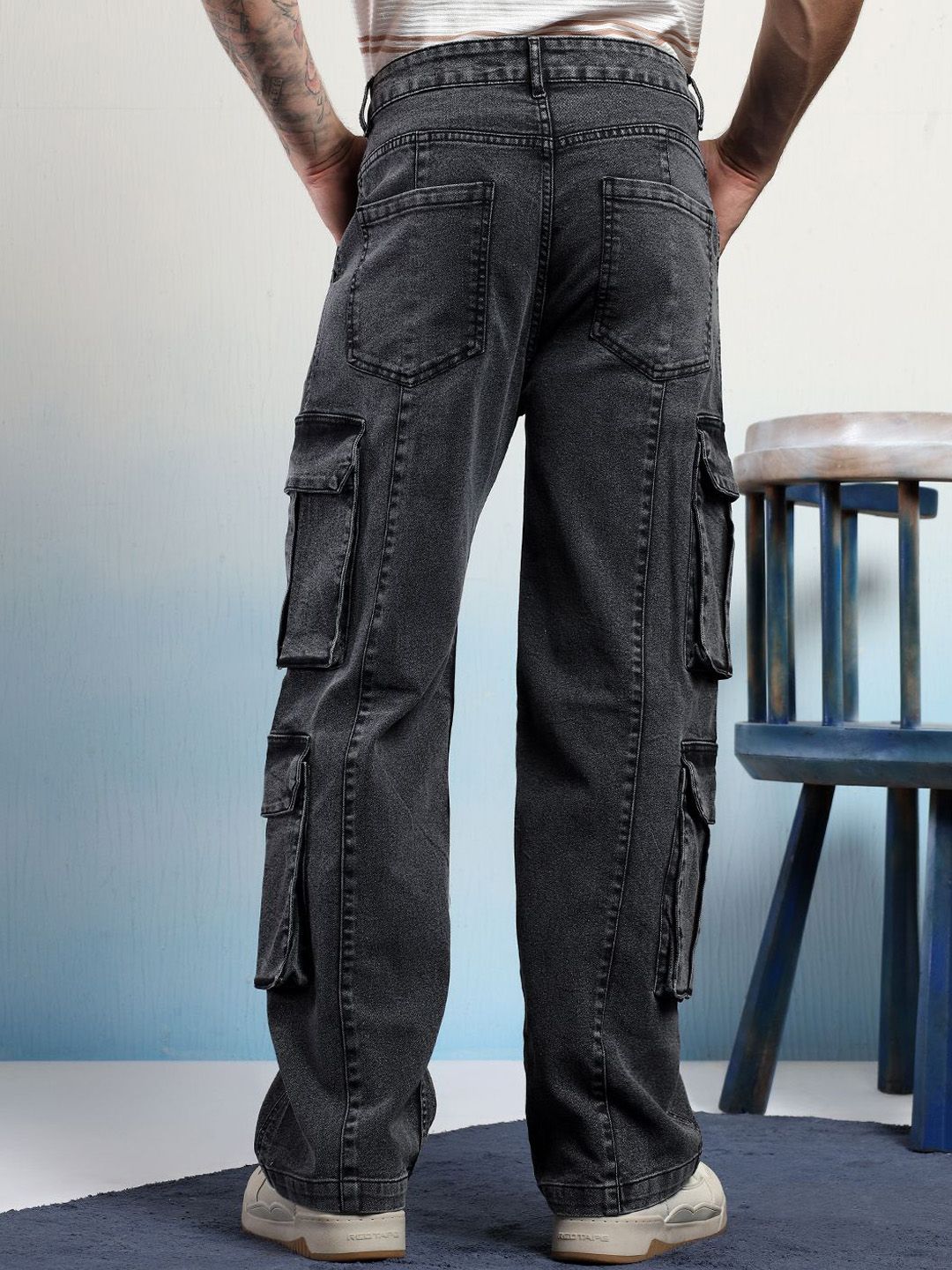 Kotty Men Straight Fit Low-Rise Wrinkle Free Pleated Cargos Trousers