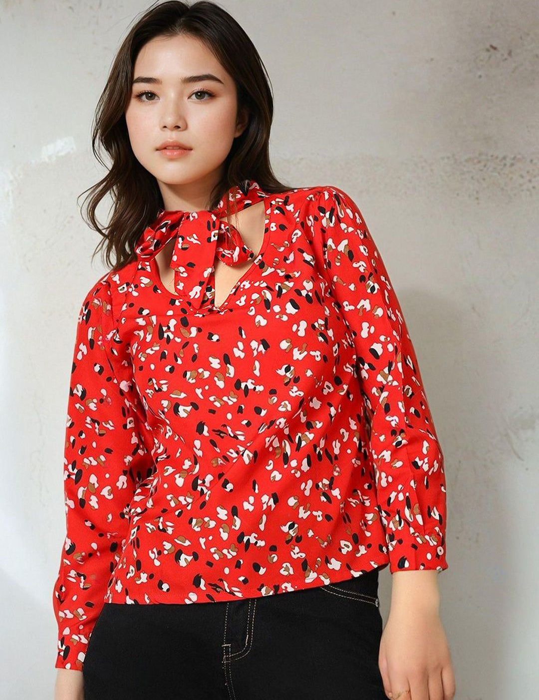 Kotty Women Conversational Printed Tie-Up Neck Top