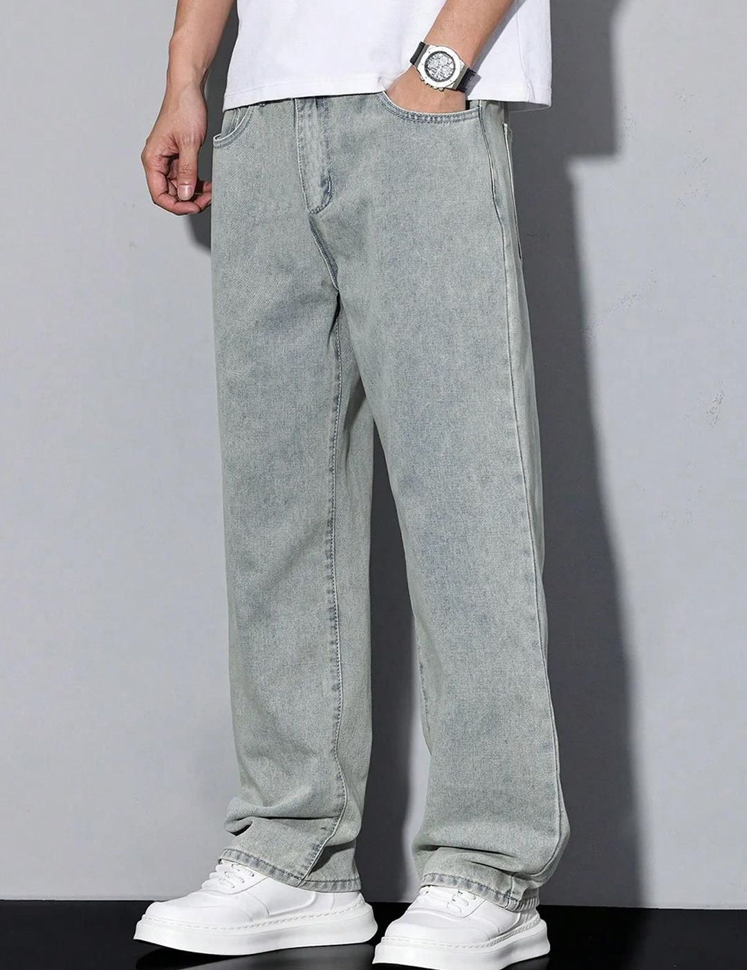 Kotty Men Baggy Fit Mid-Rise Light Fade Stretchable Jeans