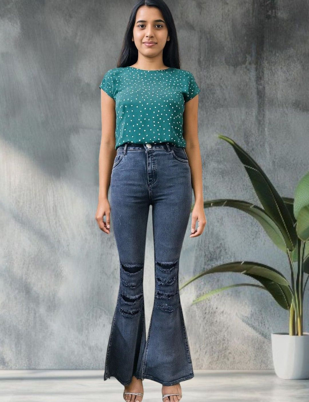 Kotty Bootcut High-Rise Mildly Distressed Light Fade Stretchable Jeans