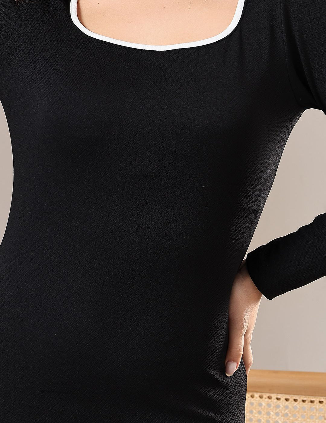 Kotty Women Square Neck Bodycon Midi Dress