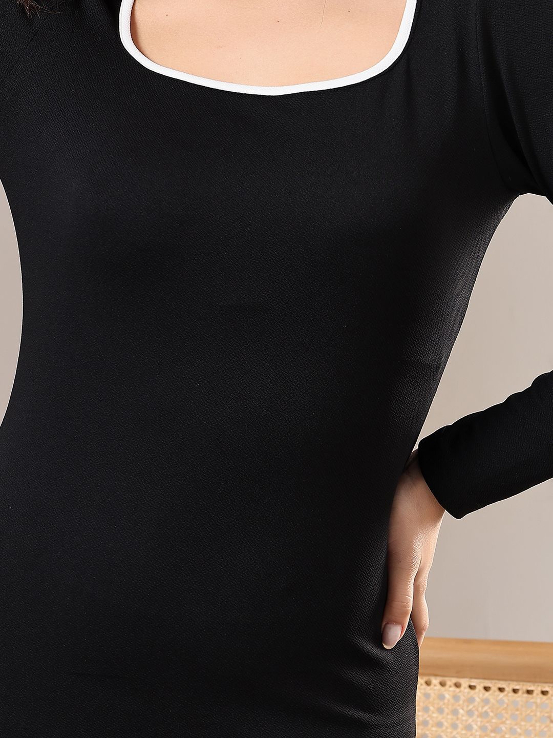 Kotty Women Square Neck Bodycon Midi Dress