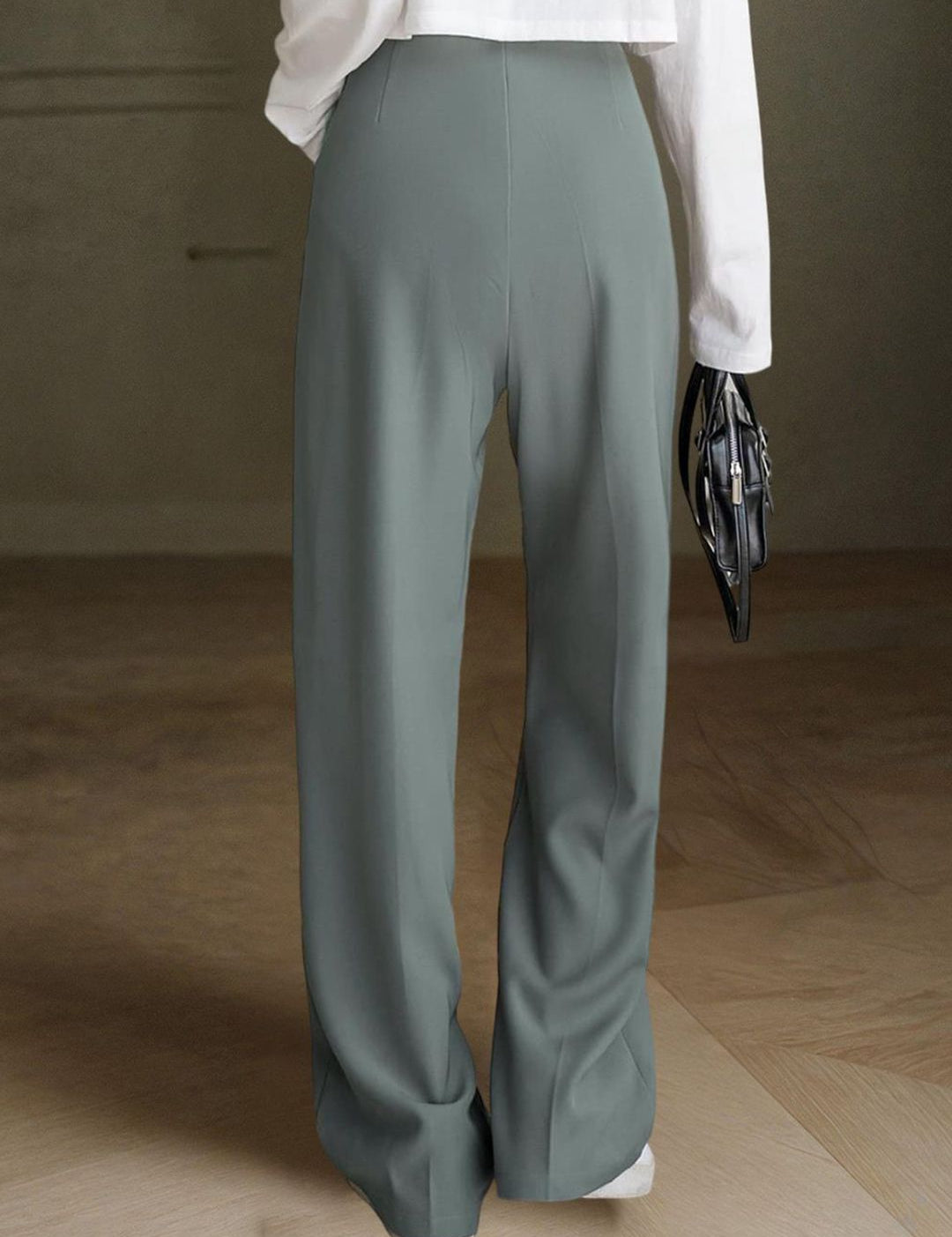 Kotty Women Relaxed Straight Leg Straight Fit High-Rise Easy Wash Trousers