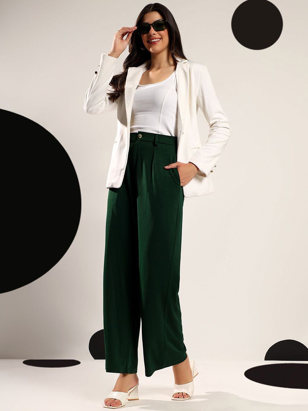 Kotty Women Relaxed Straight Fit Pleated Trousers