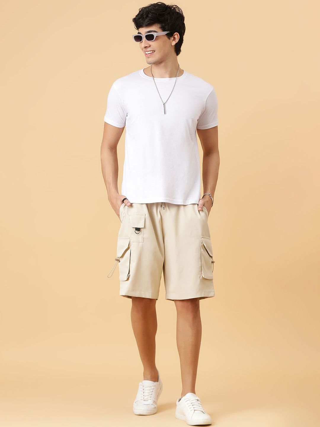 Kotty Men Low-Rise Cargo Shorts