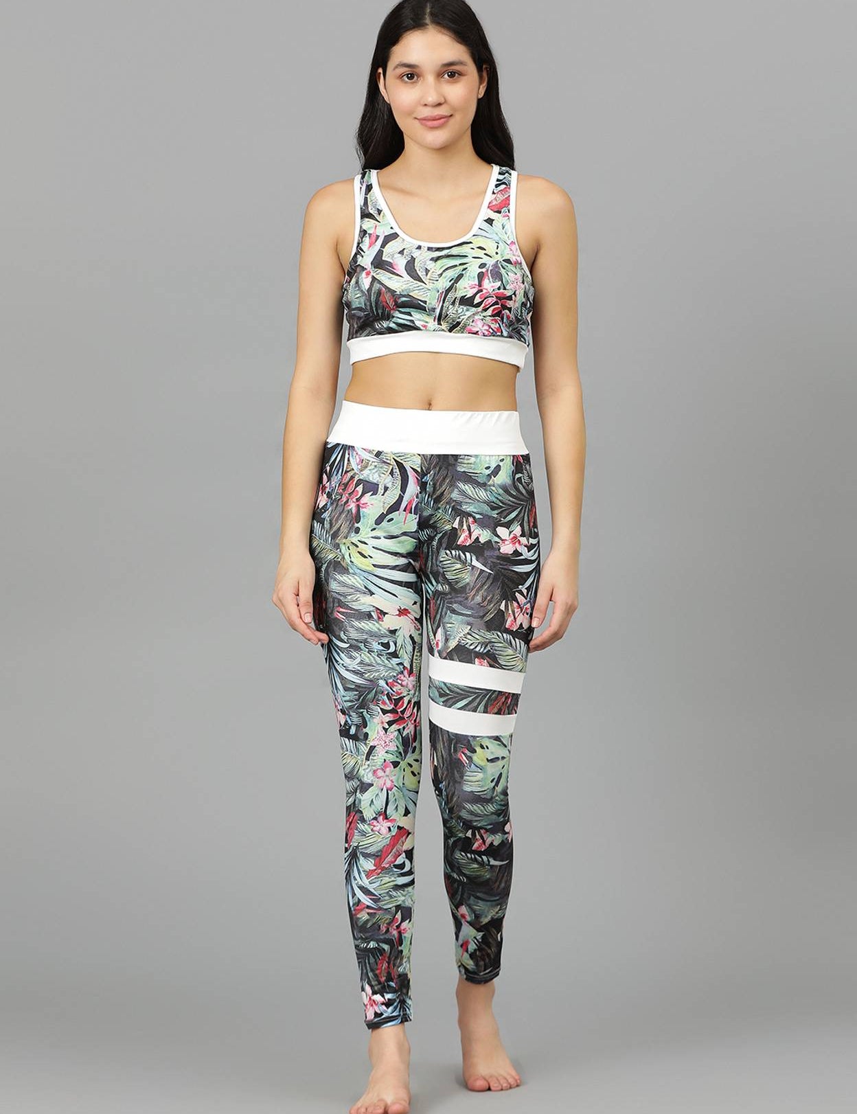 PrintedWomenMulticolorTights-2_jpg_5eef9f16-40f6-4b2e-b216-6857b99189bb.jpg
